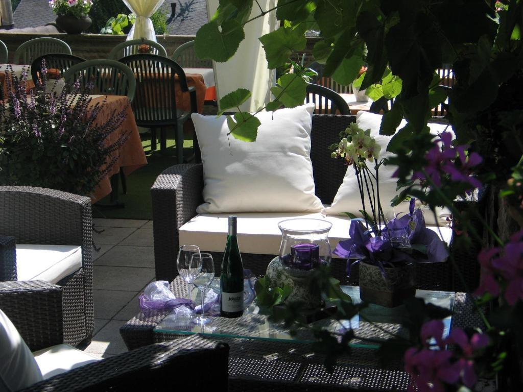 Restaurant Landgasthof Zum Wiesengrund Newel Exterior foto
