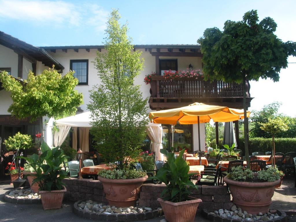 Restaurant Landgasthof Zum Wiesengrund Newel Exterior foto