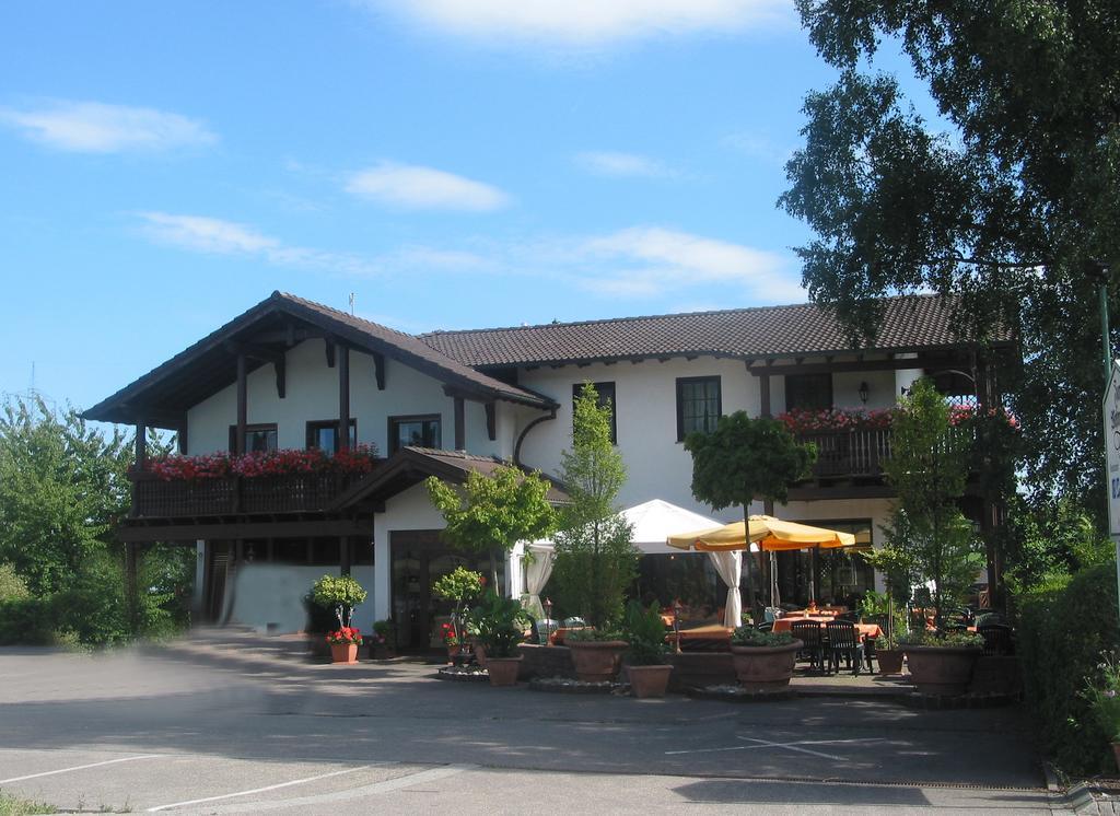 Restaurant Landgasthof Zum Wiesengrund Newel Exterior foto